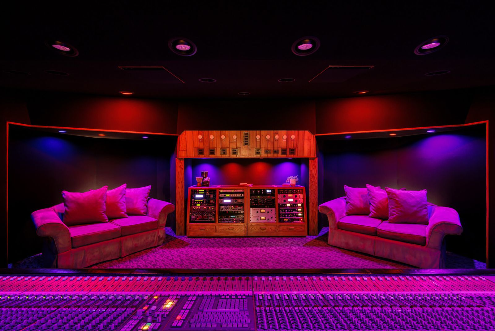 Control Room Del Estudio B (Vista Posterior)